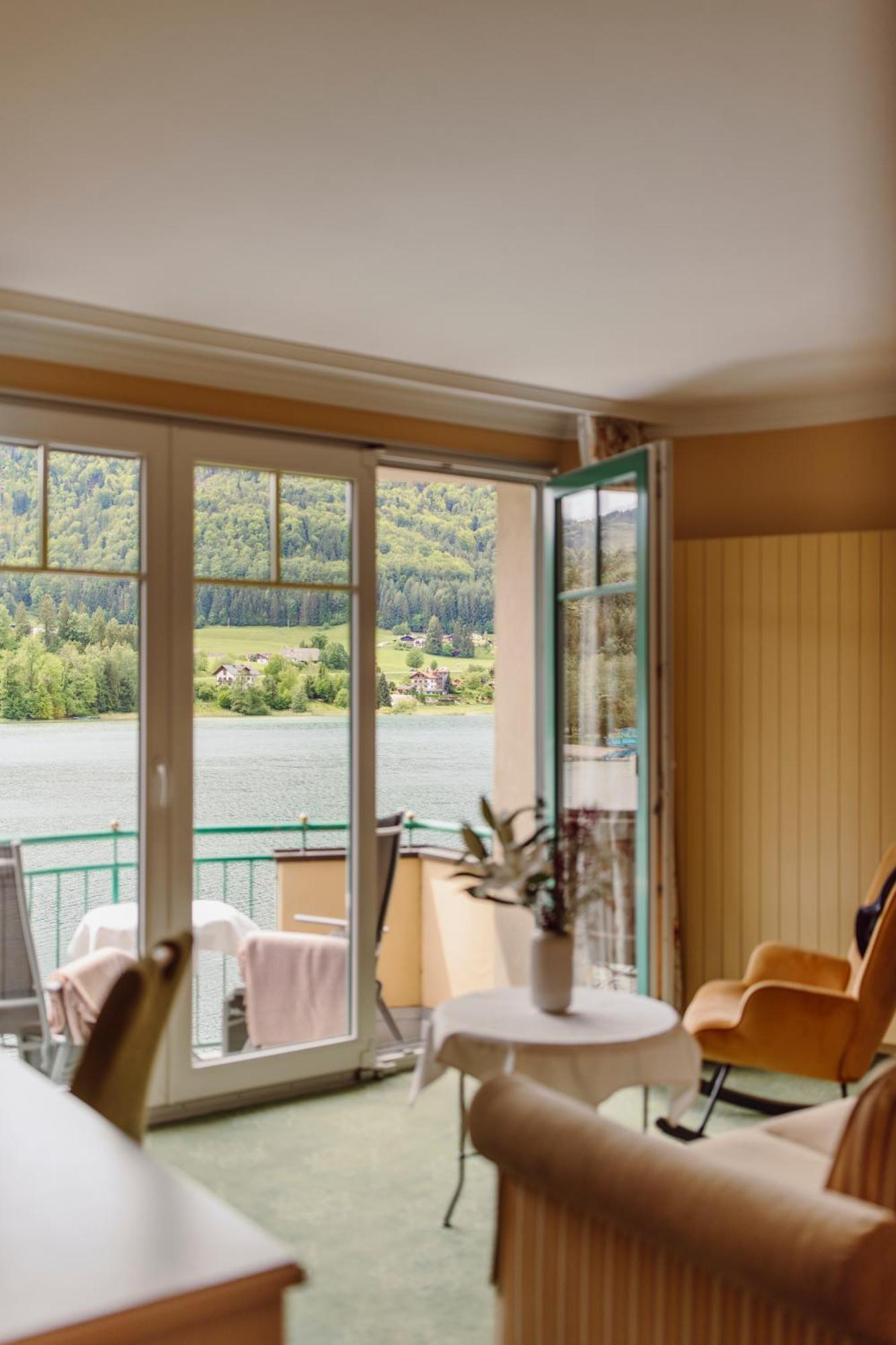 Superior Double or Twin Room with Lake View,1610216740:JPEG